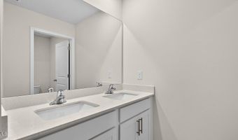 65 Green Laurel Dr, Angier, NC 27501