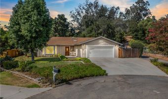 905 Dolstra Ln, Fallbrook, CA 92028