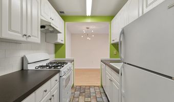 4970 BATTERY Ln 108, Bethesda, MD 20814