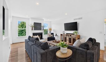 208 Berg Crossing Dr, Augusta, MO 63332