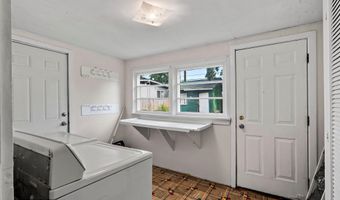 1801 Cleveland Ave, Anchorage, AK 99517