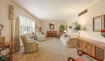 827 W Cunningham St, Alcoa, TN 37701
