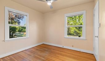 574 E Main St, Ashland, OR 97520