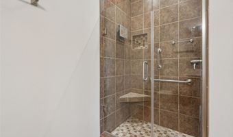 503 Maggie Ln, Altoona, IA 50009