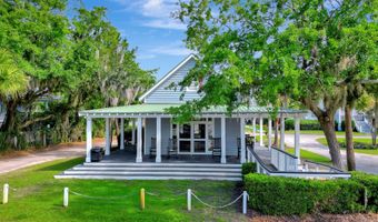 107 Bryan Dr, Beaufort, SC 29902