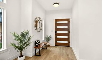 224 Alicia St, Ashland, OR 97520