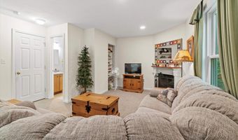 8 Panaway Dr, Campton, NH 03223