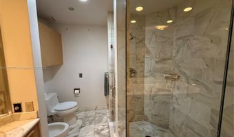 3700 Island Blvd C203, Aventura, FL 33160