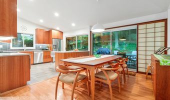 8004 PARK OVERLOOK Dr, Bethesda, MD 20817