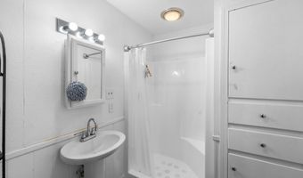 19301 Pleasant View Dr, Abingdon, VA 24211