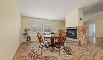 212 H And O Ln, Alvarado, TX 76009