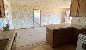 22764 Powhatan Rd, Apple Valley, CA 92308