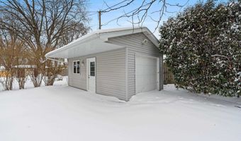 2405 N ERB St, Appleton, WI 54911