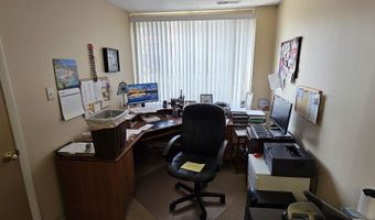 20 22 W 8th St, Anderson, IN 46016