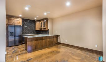 2816 E Sunflower Cir, Brandon, SD 57005
