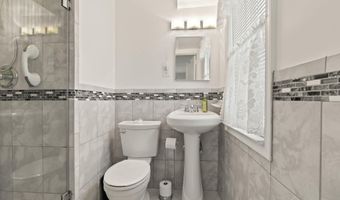 2842 SANDYFORD Ave, Philadelphia, PA 19152