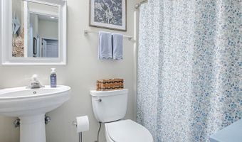 926 DEKLEVA Dr, Apopka, FL 32712