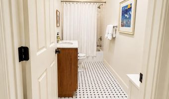 4 RIDGE Rd, Annapolis, MD 21401