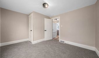 1122 Wade St, Aliquippa, PA 15001