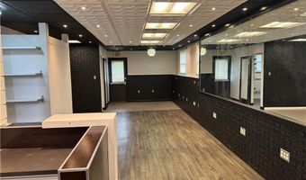 2000 Oxford Dr, Allentown, PA 18103