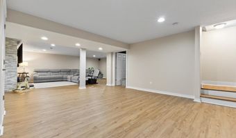 707 18th St SE, Altoona, IA 50009