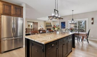 15653 Cobblestone Lake Pkwy, Apple Valley, MN 55124