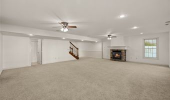 221 19th St SW, Altoona, IA 50009