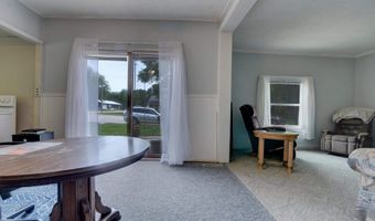 909 A Ave, Armstrong, IA 50514