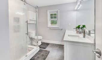 75 Brookside Pl, Cheshire, CT 06410