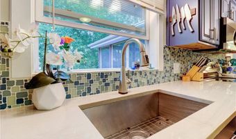 11 Golden Blvd, North Smithfield, RI 02896