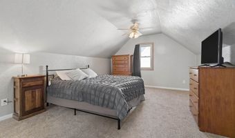 1352 W COMMERCIAL St, Appleton, WI 54914
