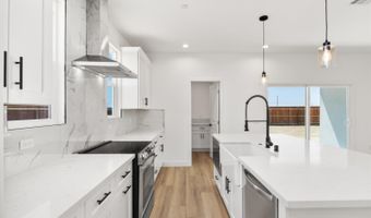 8248 Willow Ave, California City, CA 93505