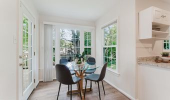 9103 BRAMBLE Pl, Annandale, VA 22003