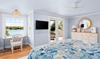 115 Beavertail Rd, Jamestown, RI 02835