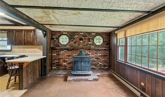 1014 Victory Hwy, North Smithfield, RI 02896