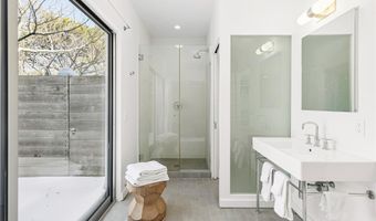 54 Gardiner Dr, Amagansett, NY 11930