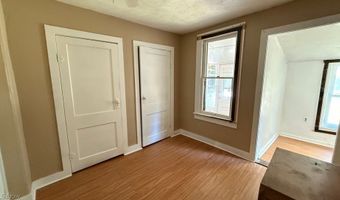 629 Portage Lakes Dr, Akron, OH 44319