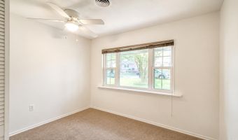 1111 Edgehill Dr, Benton, AR 72015