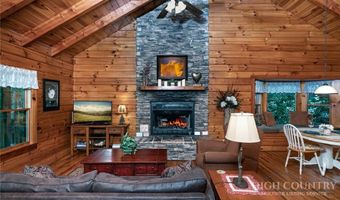 4533 Laurel Creek Rd, Banner Elk, NC 28604