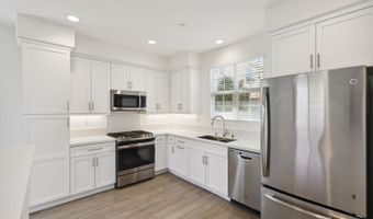 6654 Peregrine Pl, Carlsbad, CA 92011
