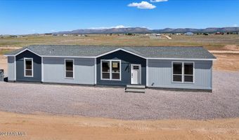 2424 W Hard Cider Trl, Paulden, AZ 86334