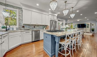 24165 SPRING MEADOW Cir, Aldie, VA 20105