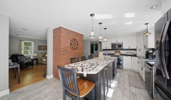 21 Stoney Brook Rd, Bow, NH 03304