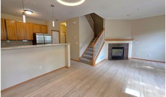 15358 Founders Ln 102, Apple Valley, MN 55124