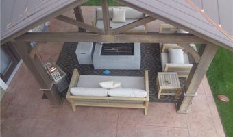 176 Vernon St, Warwick, RI 02889