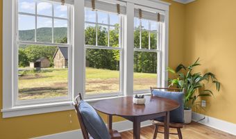 208 Old S Durham Hwy, Acra, NY 12405