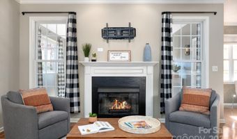 207 Farm Creek Dr E, Asheville, NC 28806