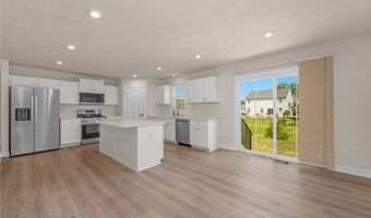 129 Eagle Cir, Amherst, OH 44001
