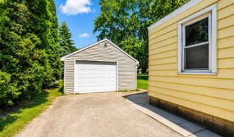 1230 E FREMONT St, Appleton, WI 54915