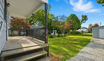 5231 Stark Ave, Ashtabula, OH 44004